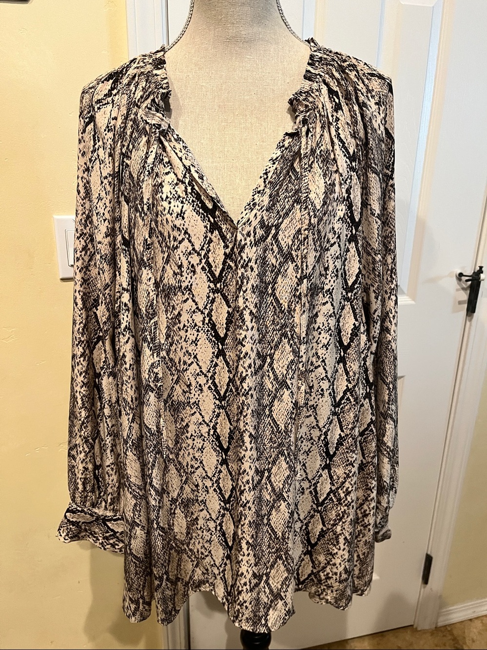 Ava & Viv Snake Print Blouse - Beige & Black
